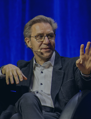 Portrait of Herrtwich.